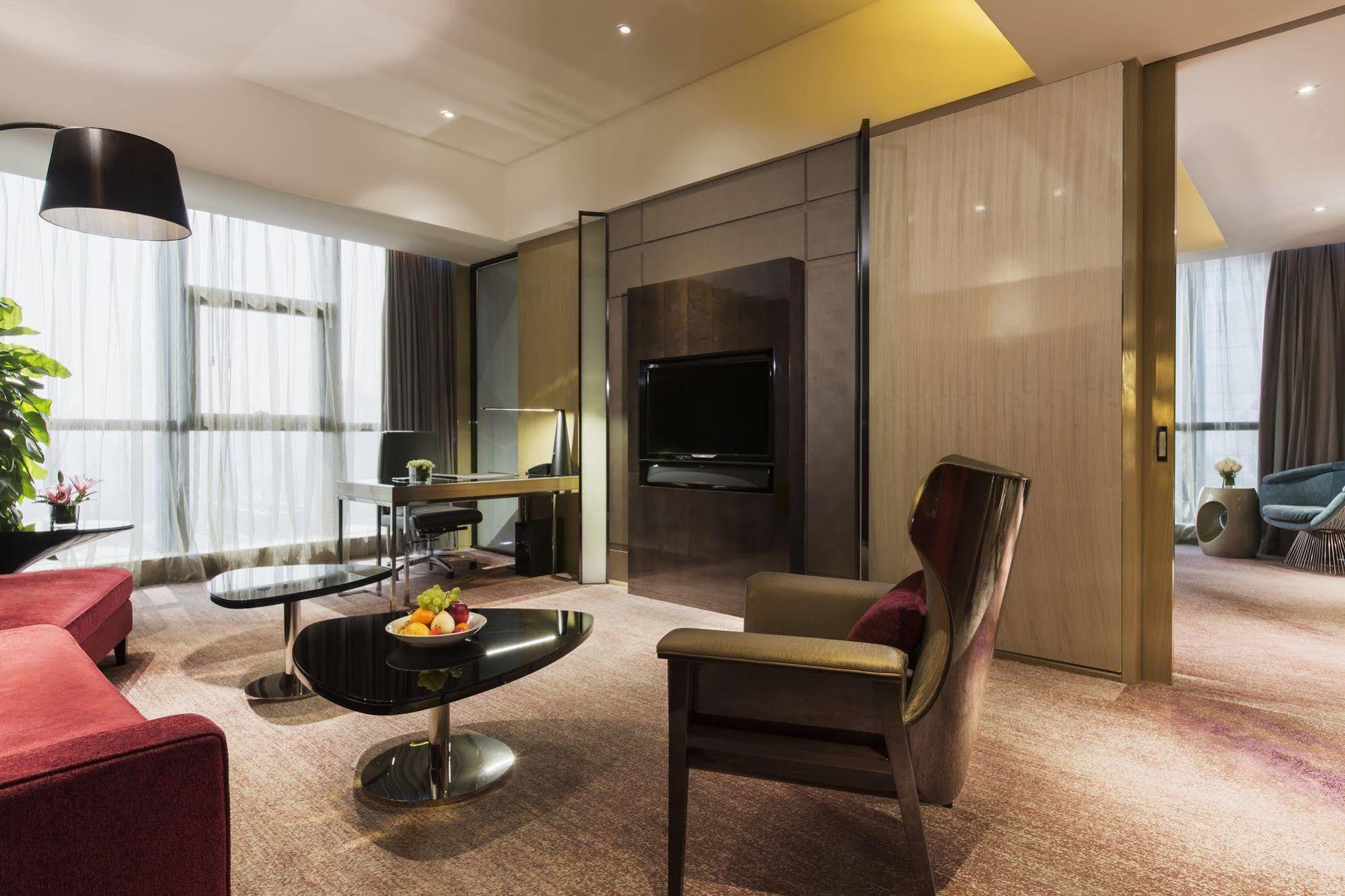 Hotel Wanda Realm Jiangmen Exterior foto